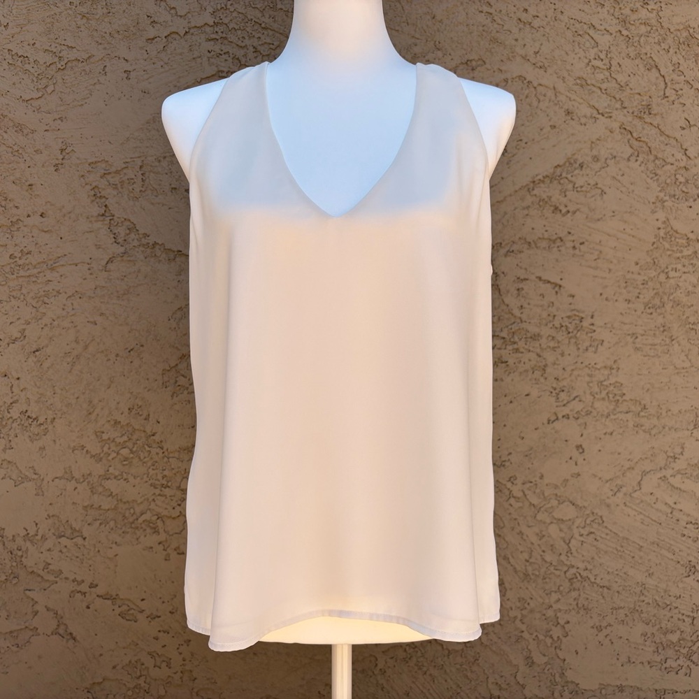 Veronica M Ivory V‑Neck Sleeveless Tank Top – Size M (US 8–10)